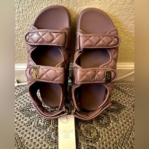 CALIA Quilted Sandals size 8